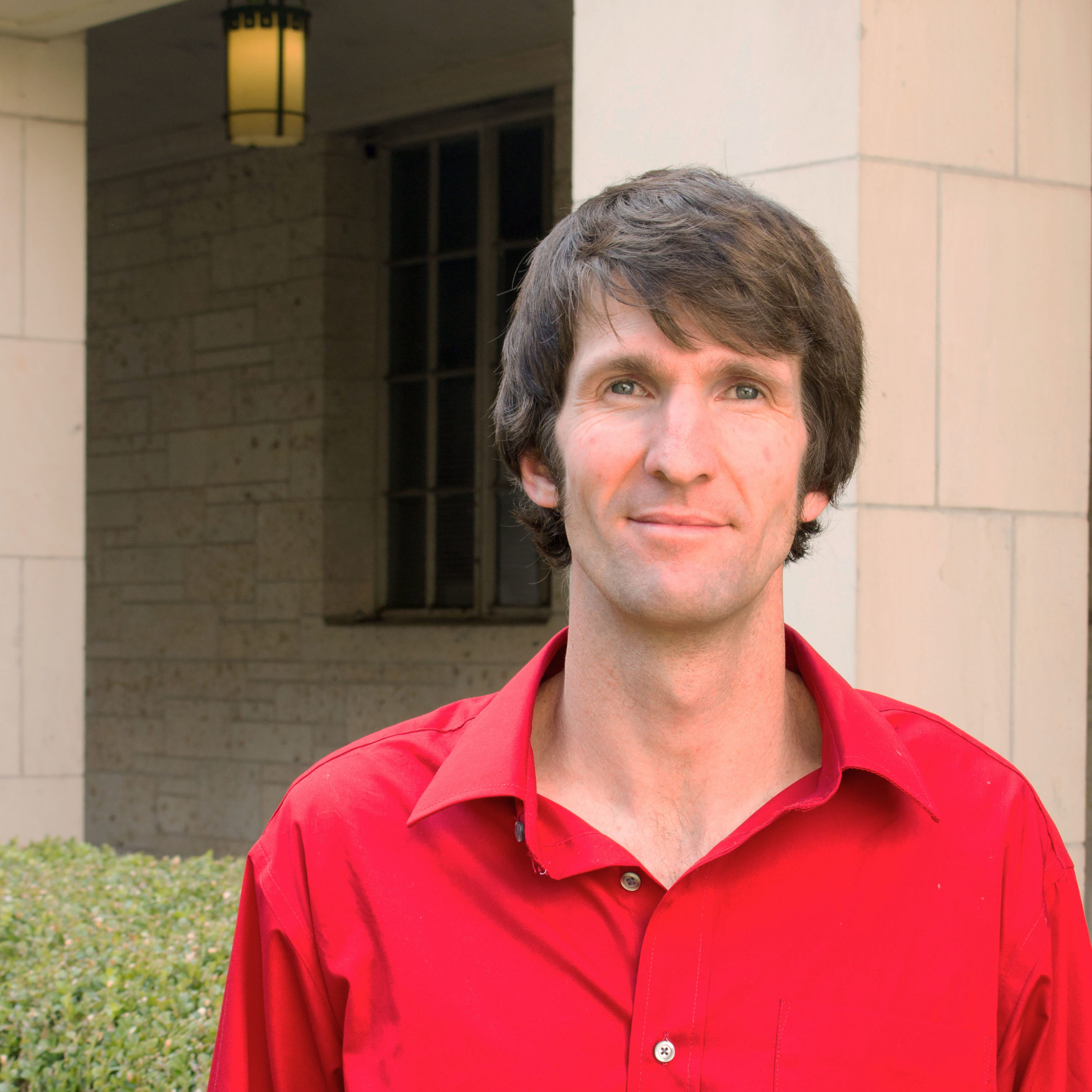 Headshot of Justin Hatch